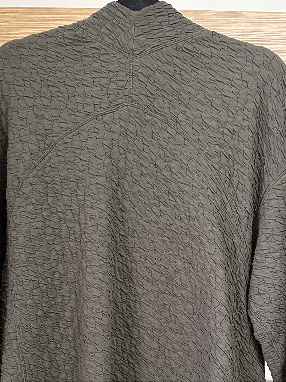 Lululemon Rippled V-Neck Pullover - Picture 11 of 13